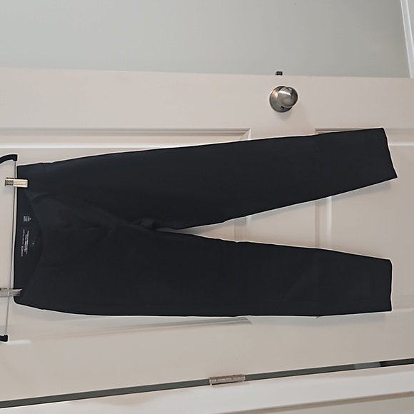 RW&CO Limitless Slim Ankle Curvy Pant - 0 - Picture 4 of 9